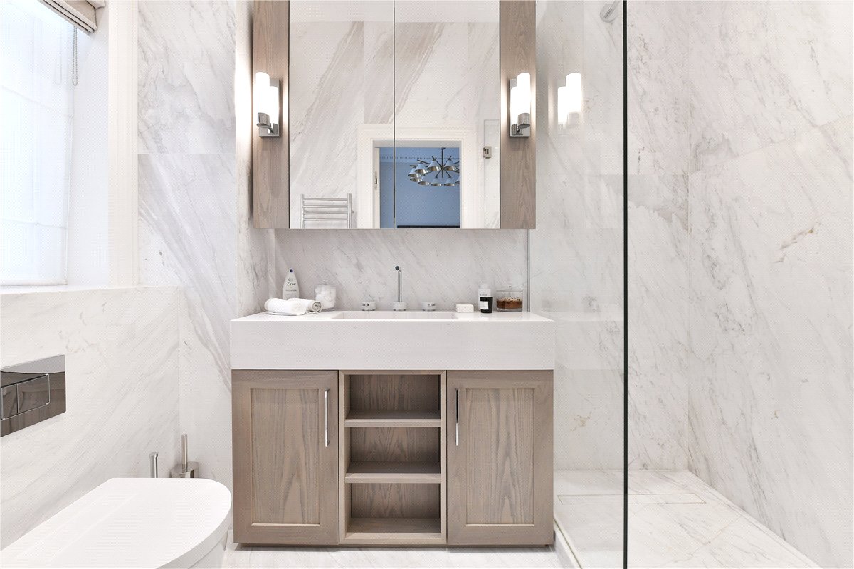 2 bedroom Flat, Mount Street, Mayfair, W1K - Available, Image 5