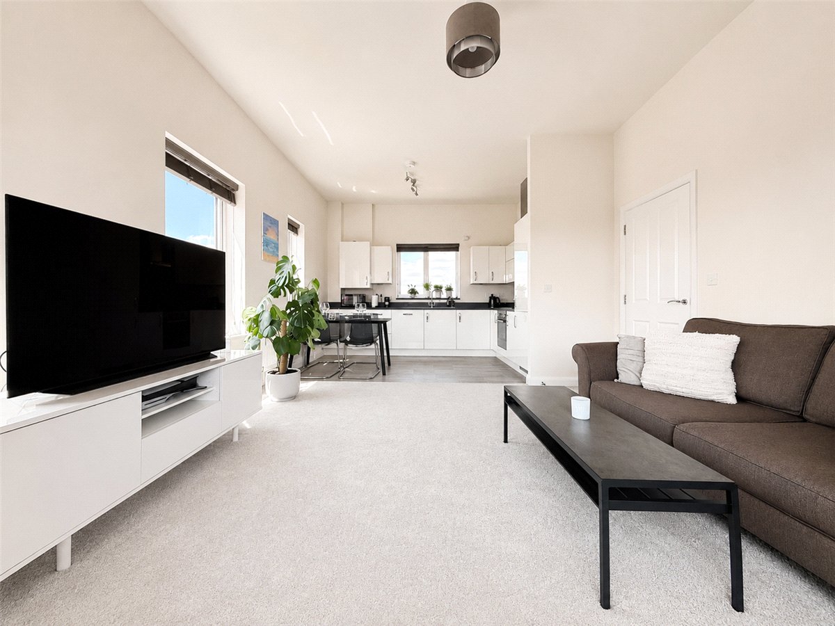 2 bedroom Flat, Lawrence Weaver Road, Cambridge, CB3 - Available, Image 1
