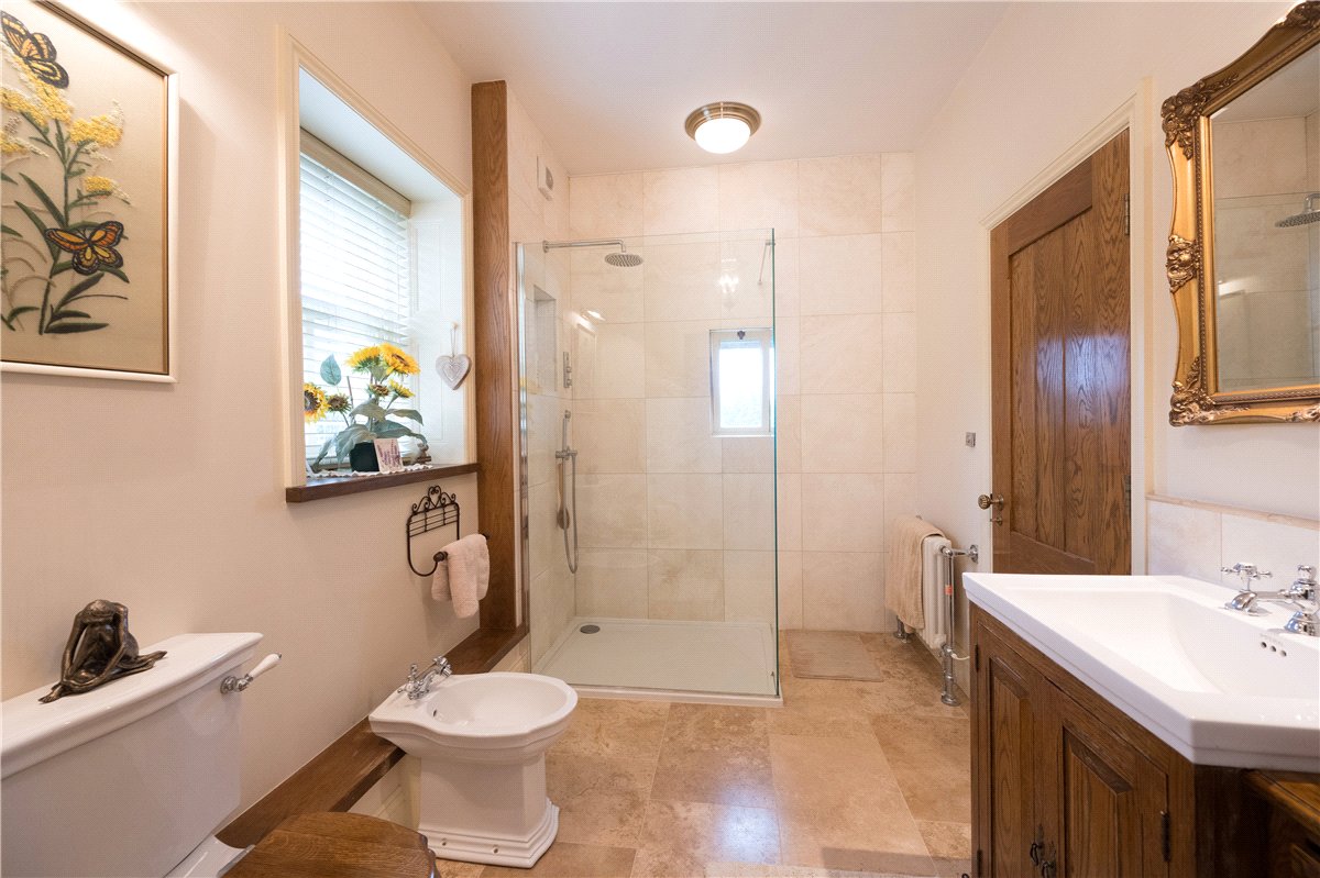 10 bedroom House, Felliscliffe, Harrogate, HG3 - Available, Image 13