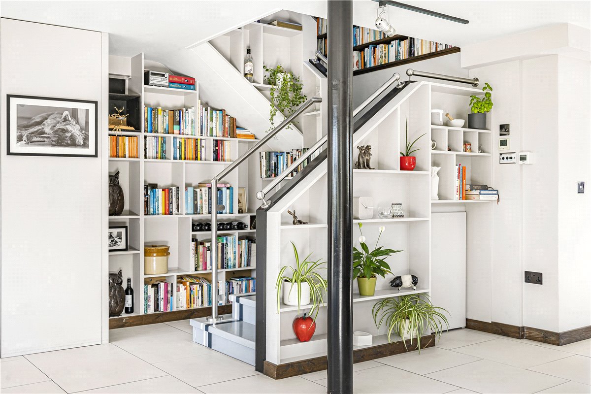 4 bedroom House, North Denchworth, Wantage, OX12 - Available, Image 2