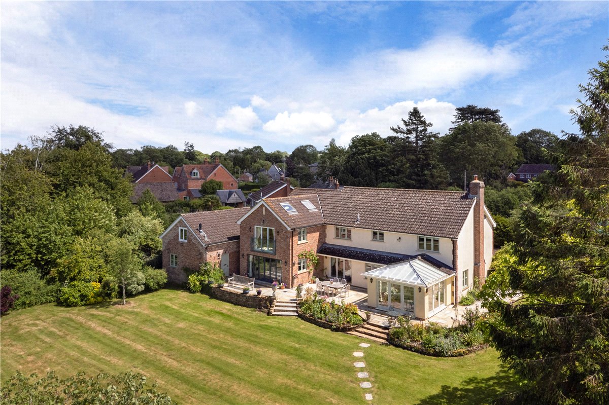 5 bedroom House, Green Gate Road, Wedhampton, SN10 - Available