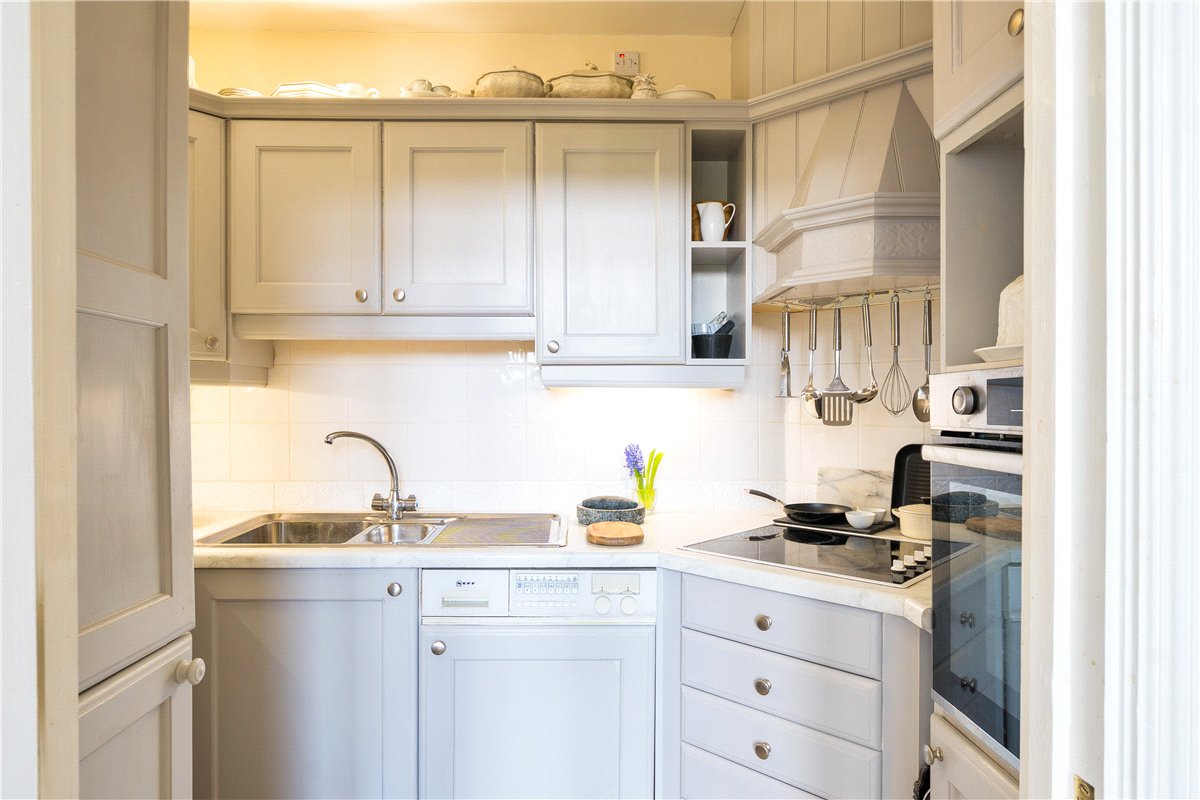 1 bedroom Flat, The Empire, Grand Parade, BA2 - Available, Image 3