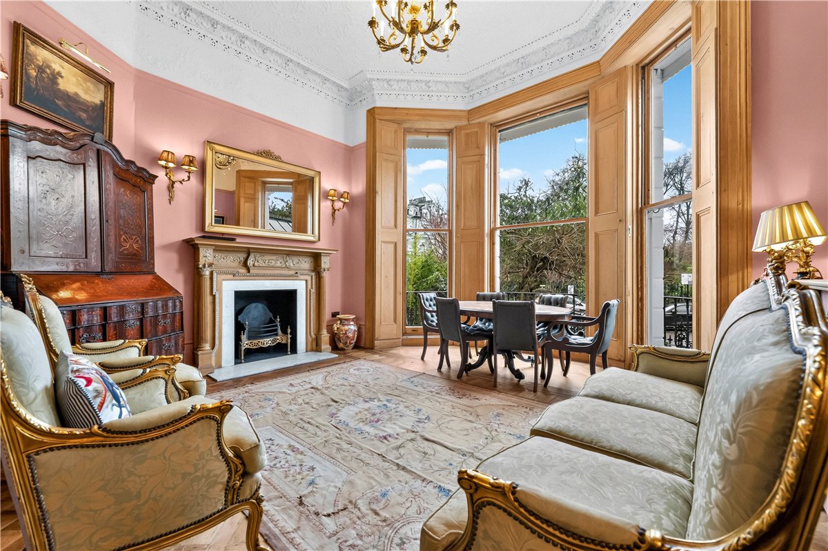 2 bedroom Flat, Pembridge Square, Notting Hill Gate, W2 - Available, Image 1