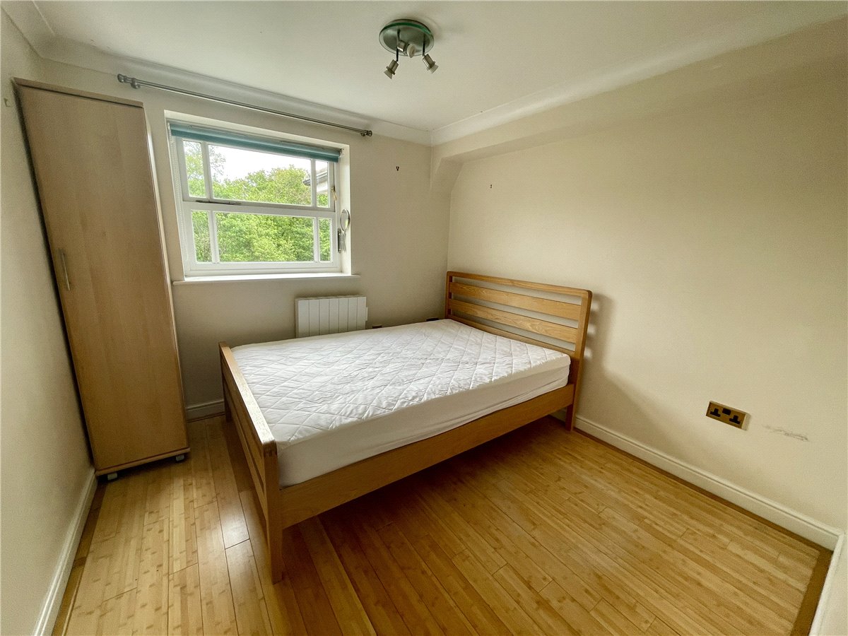 2 bedroom Flat, Heritage Park, Tooting Common/Tooting Bec, SW17 - Sold STC, Image 5