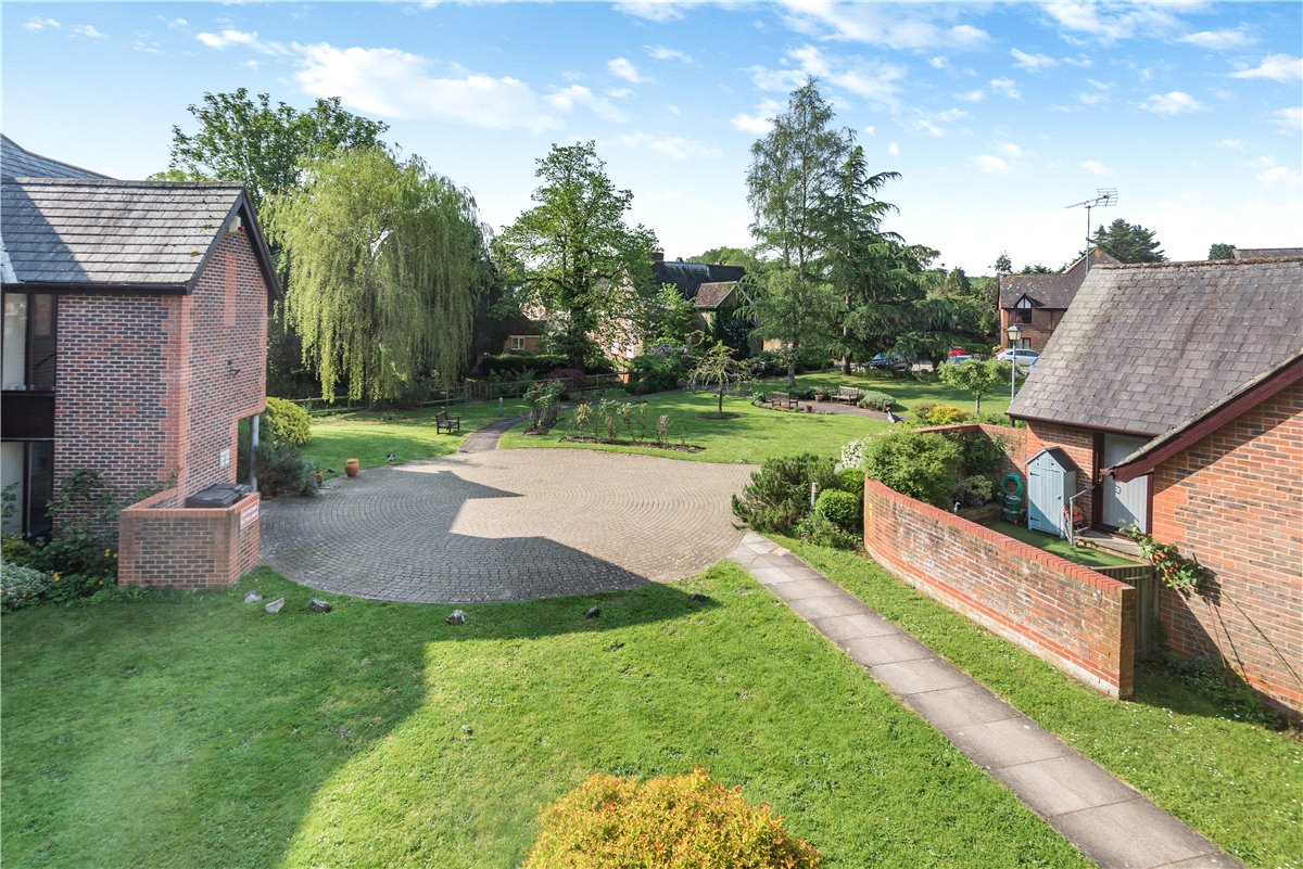 2 bedroom Flat, Old Parsonage Court, Otterbourne, SO21 - Available, Image 2