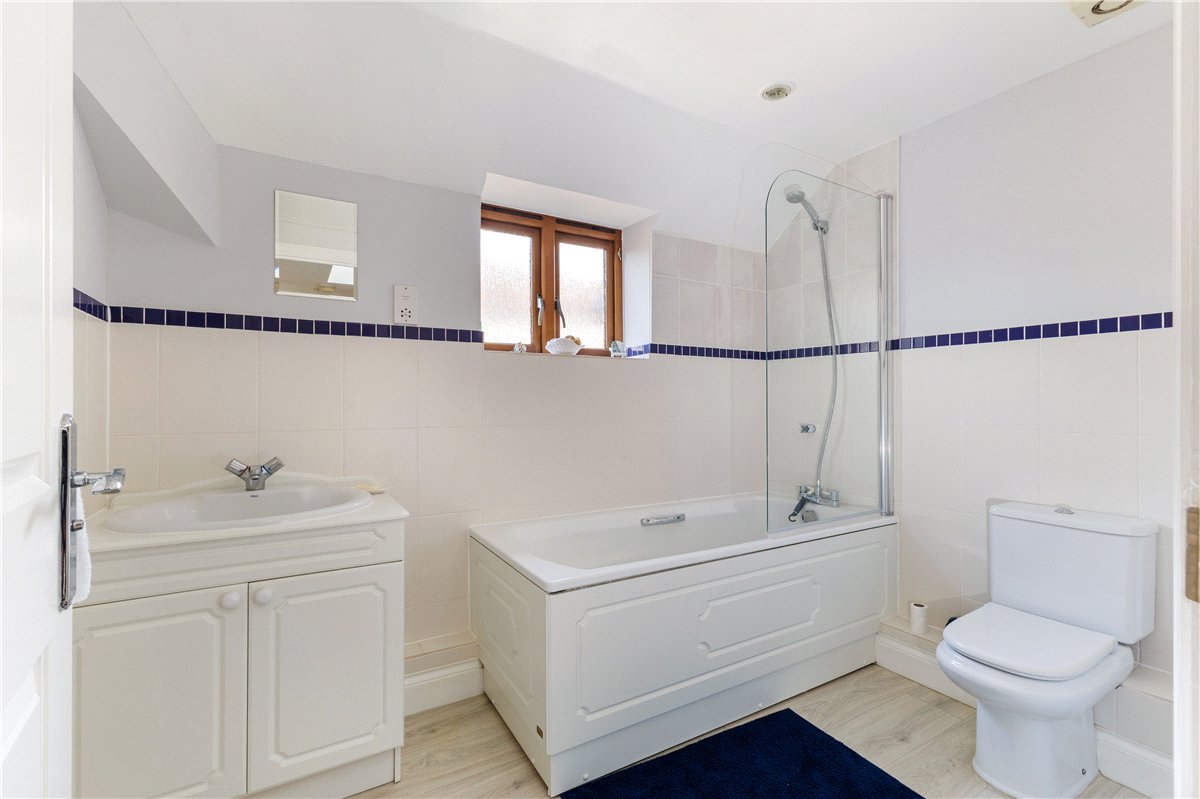 4 bedroom House, Cromwell Court, Marlborough, SN8 - Sold STC, Image 4