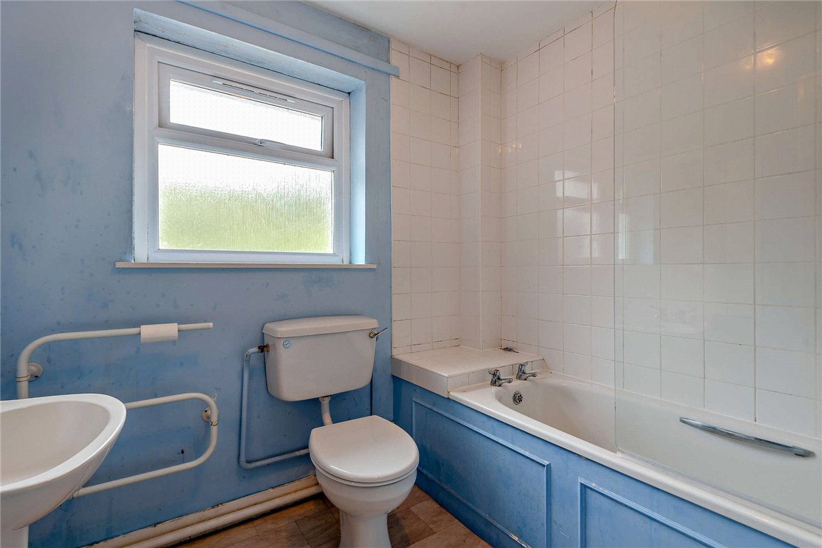 4 bedroom House, Enborne, Newbury, RG20 - Available, Image 12