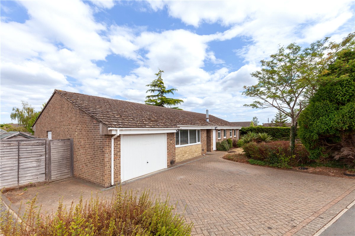 4 bedroom Bungalow, Shakespeare Drive, Bicester, OX26 - , Image 31