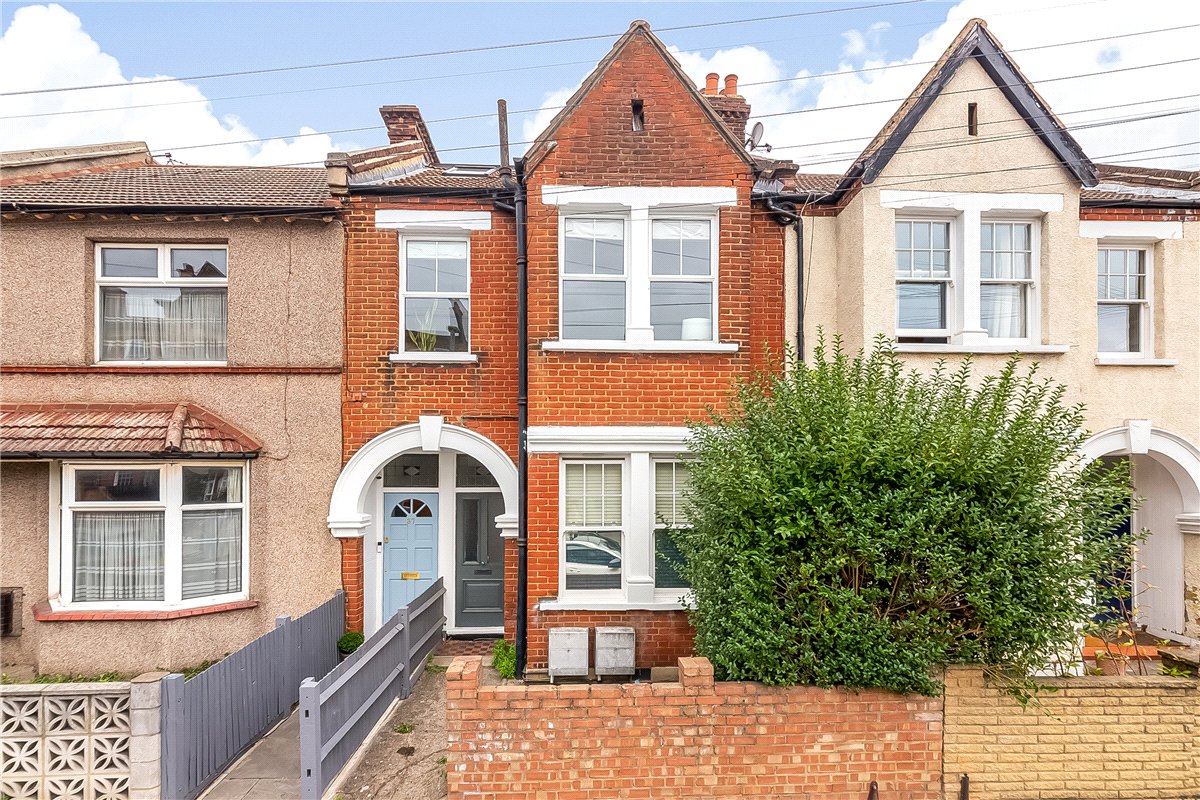 3 bedroom Maisonette, Tranmere Road, London, SW18 - Available, Image 14