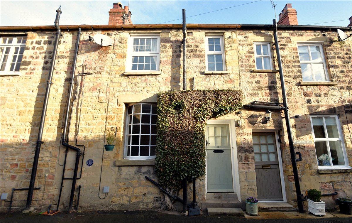 2 bedroom Cottage, Elmwood Terrace, Collingham, LS22 - Sold