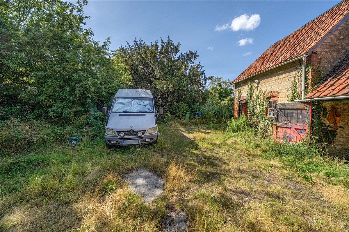 4 bedroom House, Oxford Road, Calne, SN11 - Available, Image 22