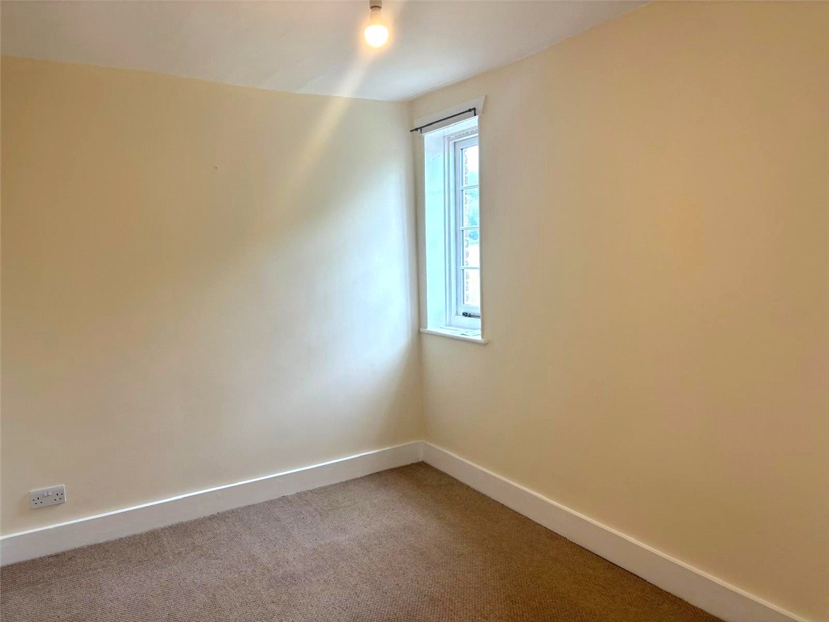 3 bedroom House, Halls Place, Rigshill Road, ME13 - , Image 4