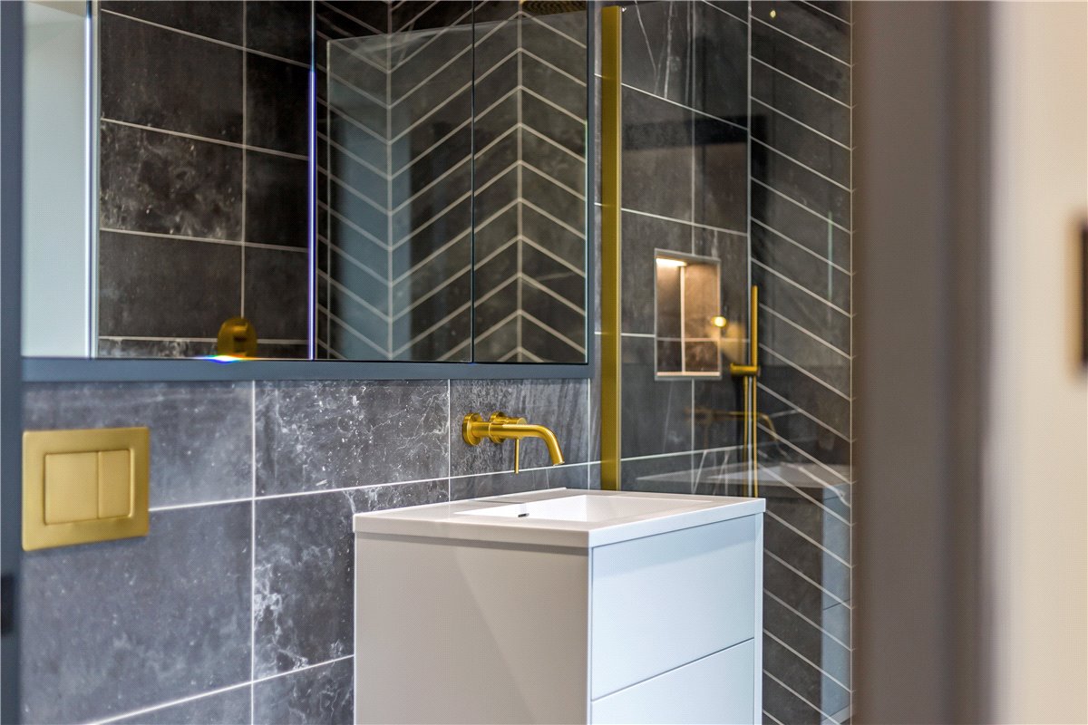 4 bedroom House, Speen Lane, Newbury, RG14 - Available, Image 5