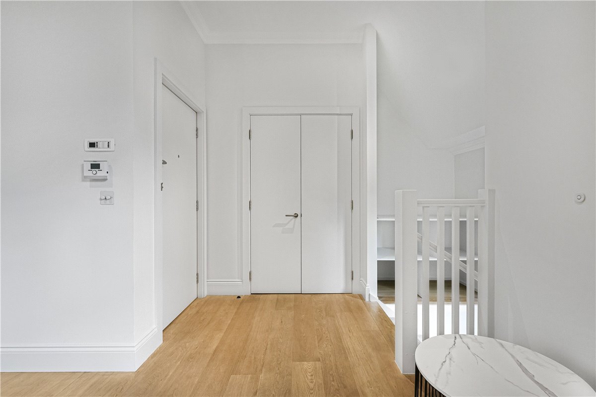 1 bedroom Flat, Egerton Gardens Mews, Knightsbridge, SW3 - Available, Image 13