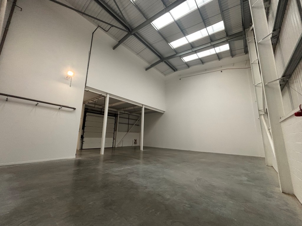 4566 Sq Ft, Ellesfield Avenue, Bracknell, RG12 - Available, Image 1