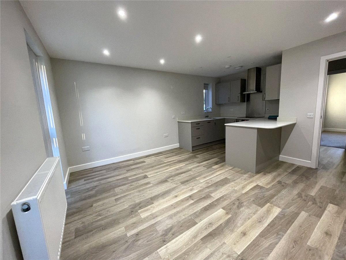1 bedroom Flat, Steel Close, Newtown Road, RG14 - Sold, Image 3
