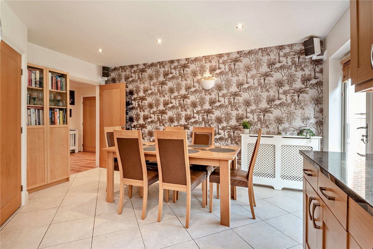 4 bedroom House, Hermitage Green, Hermitage, RG18 - Available, Image 3