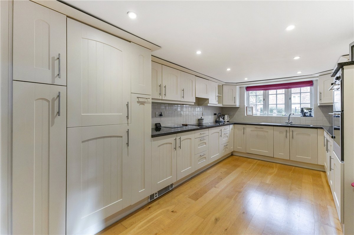3 bedroom House, St. Cross Road, Winchester, SO23 - Available, Image 4