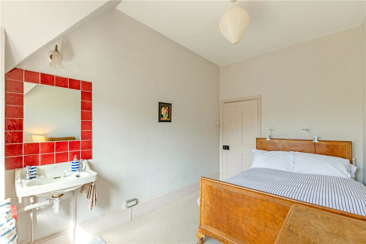 3 bedroom House, West Street, Aldbourne, SN8 - Available, Image 16