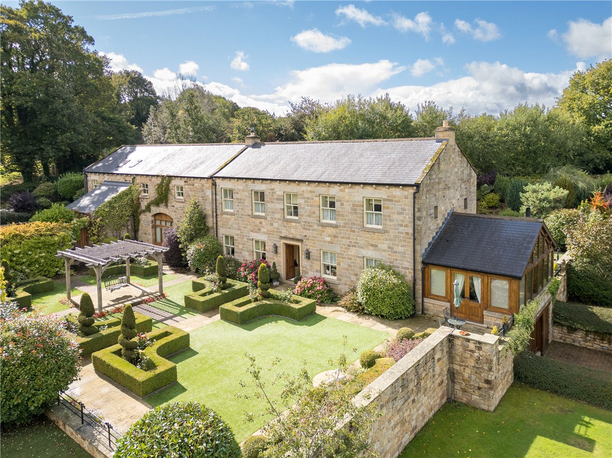 10 bedroom House, Felliscliffe, Harrogate, HG3 - Available