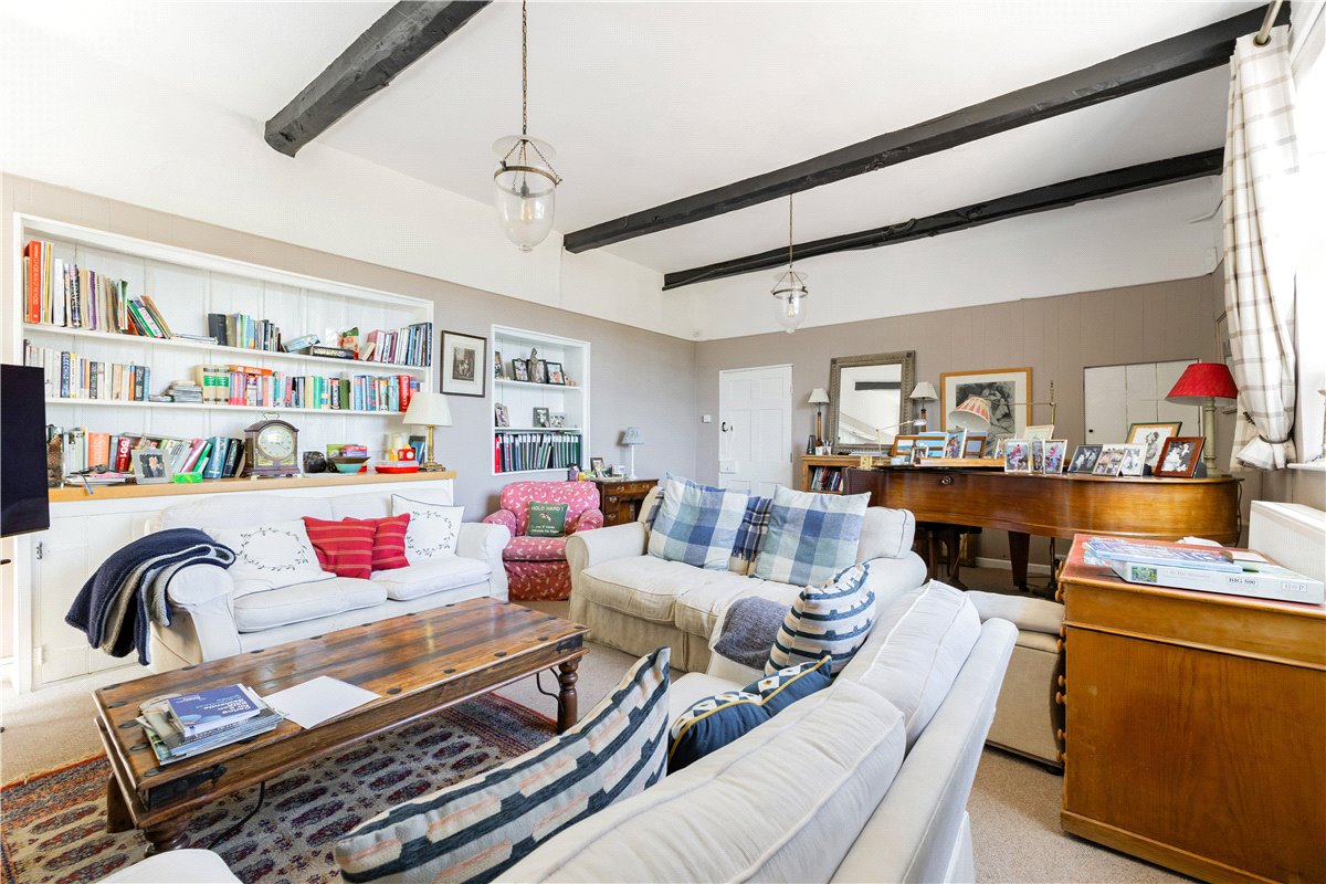 8 bedroom House, Hodson Road, Chiseldon, SN4 - Available, Image 18