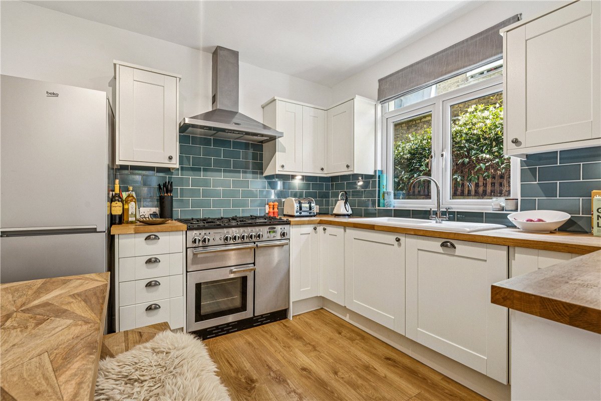 2 bedroom Flat, Aslett Street, London, SW18 - Under Offer, Image 2