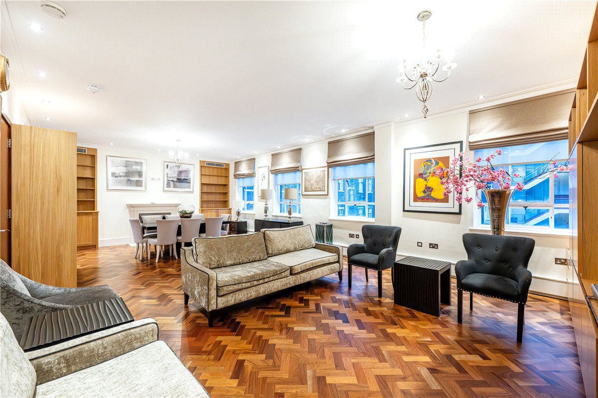 2 bedroom Flat, Grosvenor Square, Mayfair, W1K - Available