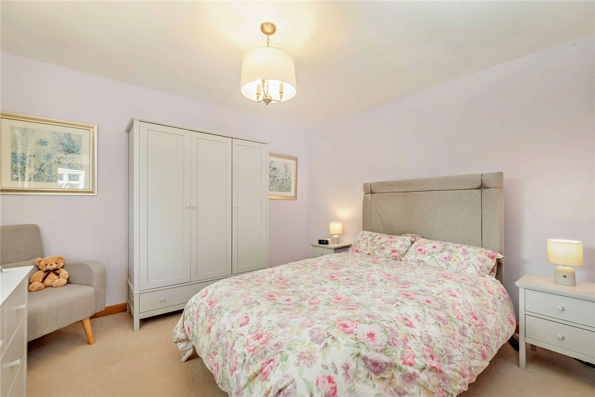 3 bedroom House, Stockcross, Newbury, RG20 - Available, Image 13