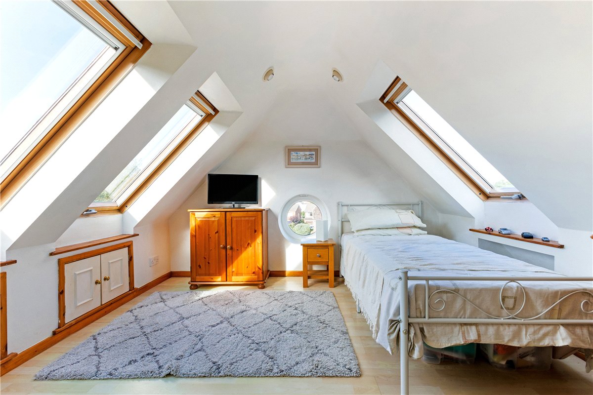 4 bedroom House, Chandlers Lane, Aldbourne, SN8 - Available, Image 1