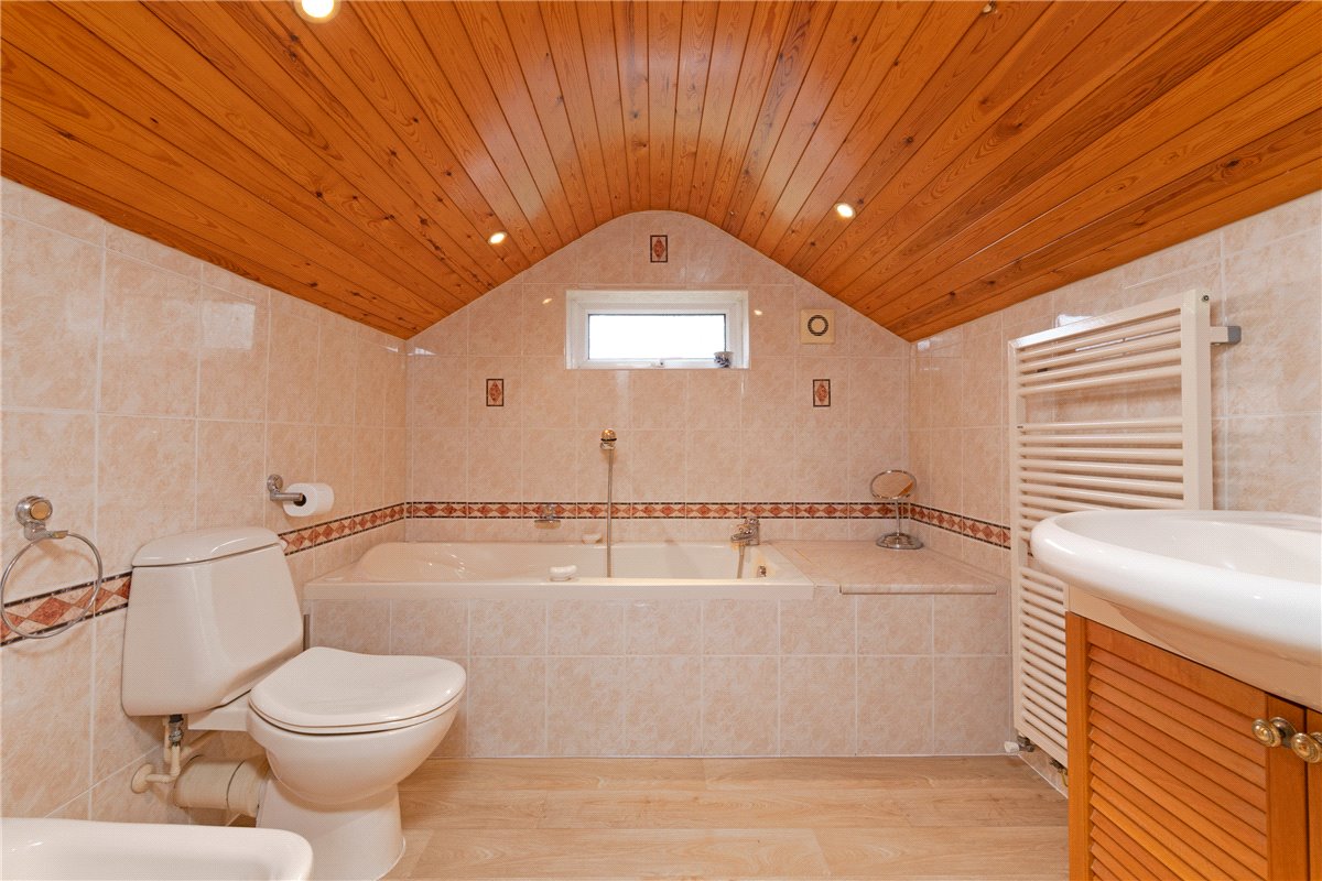 5 bedroom House, Scotts Gardens, Whittlesford, CB22 - Sold, Image 6