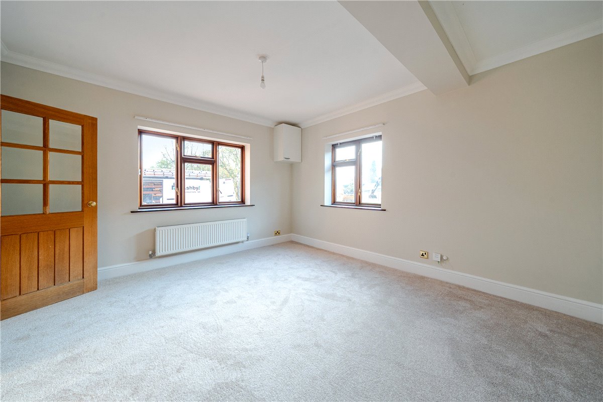 4 bedroom House, Cappers Lane, Lichfield, WS14 - Available, Image 12