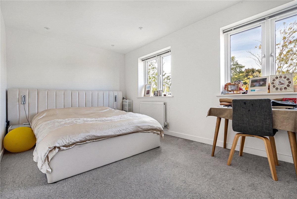 3 bedroom House, Moore Close, Cambridge, CB4 - Available, Image 7