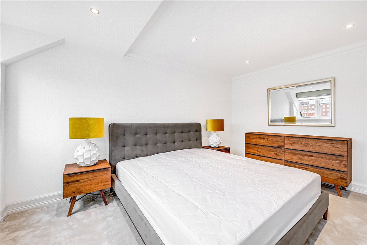 4 bedroom Flat, Grosvenor Square, Mayfair, W1K - , Image 9