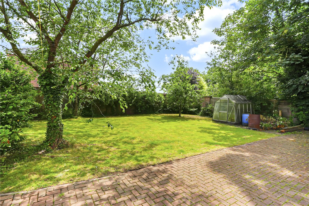 5 bedroom House, School Road, Hemingbrough, YO8 - Available, Image 27