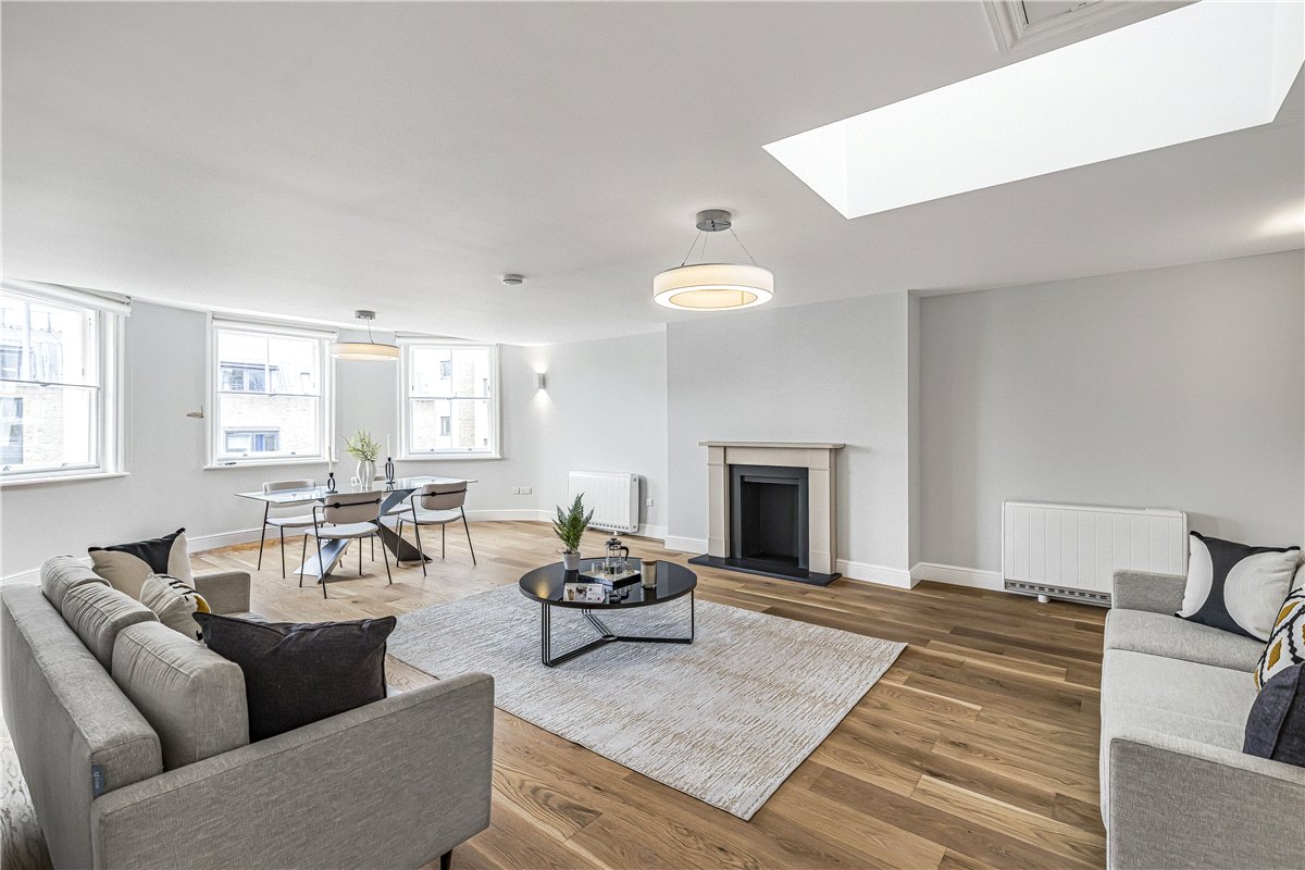 2 bedroom Flat, Wimpole Street, Marylebone, W1G - Available