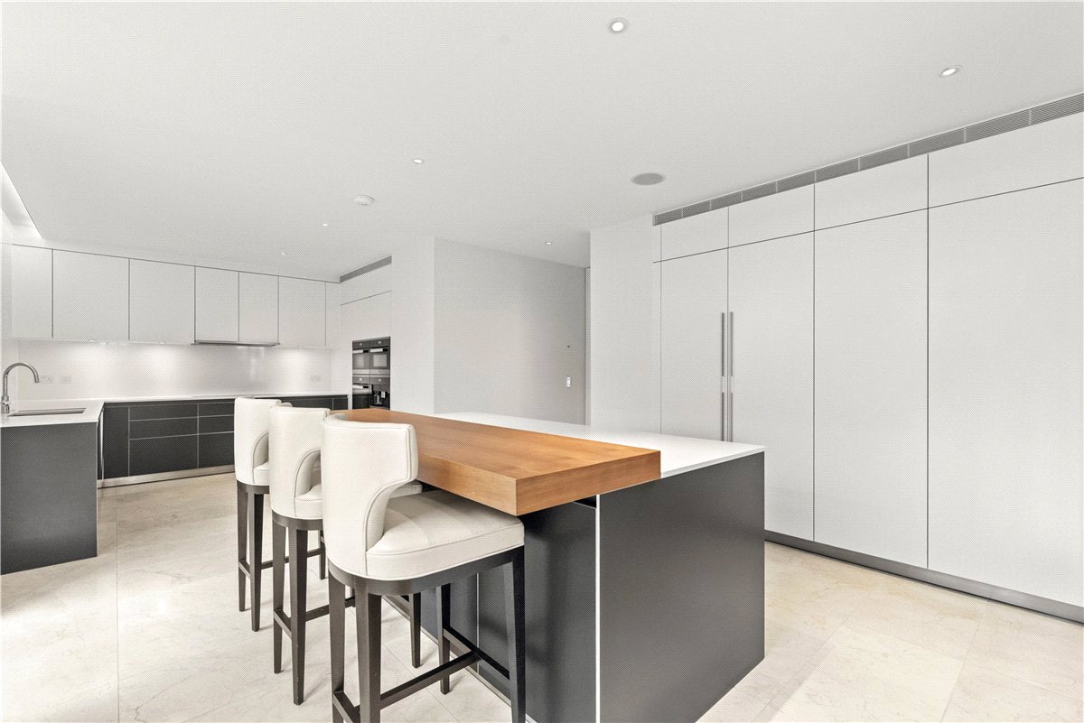 4 bedroom Flat, Chelsea Manor Street, Chelsea, SW3 - Available, Image 4