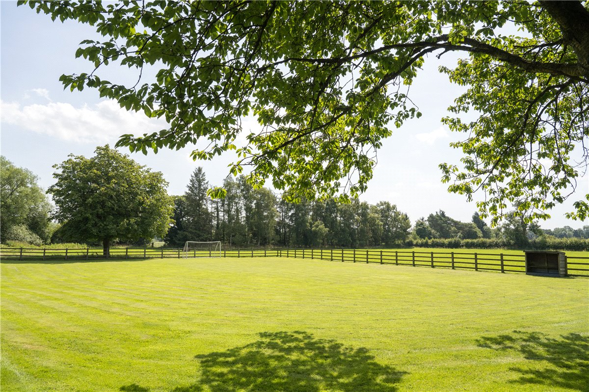 4 bedroom House, Woodgate Lane, Weeton, LS17 - Available, Image 21