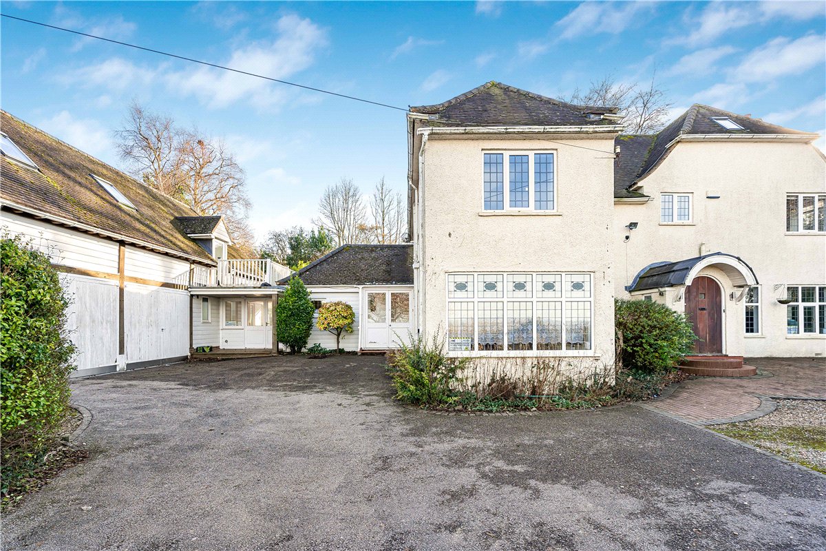 6 bedroom House, Ellesborough Road, Wendover, HP22 - Let Agreed