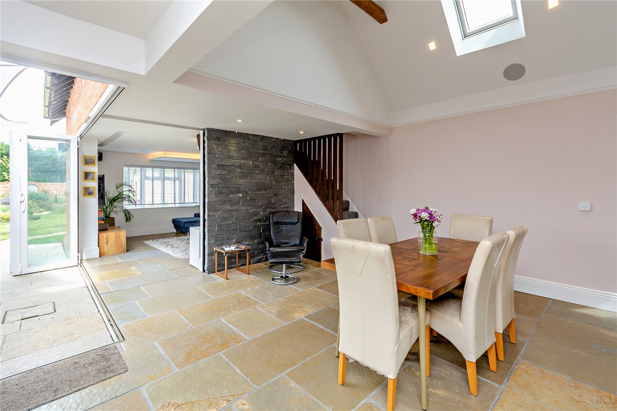 4 bedroom House, Battery End, Newbury, RG14 - Available, Image 3
