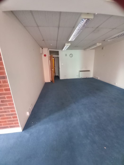 602 Sq Ft, 52 Castle Street, Trowbridge, BA14 - Available, Image 3