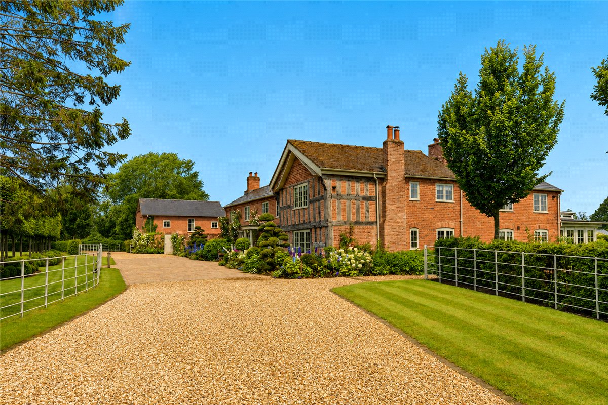 6 bedroom House, Faddiley, Nantwich, CW5 - Available, Image 2