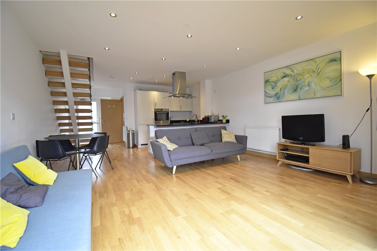 2 bedroom Flat, Flamsteed Close, Cambridge, CB1 - Let Agreed, Image 1