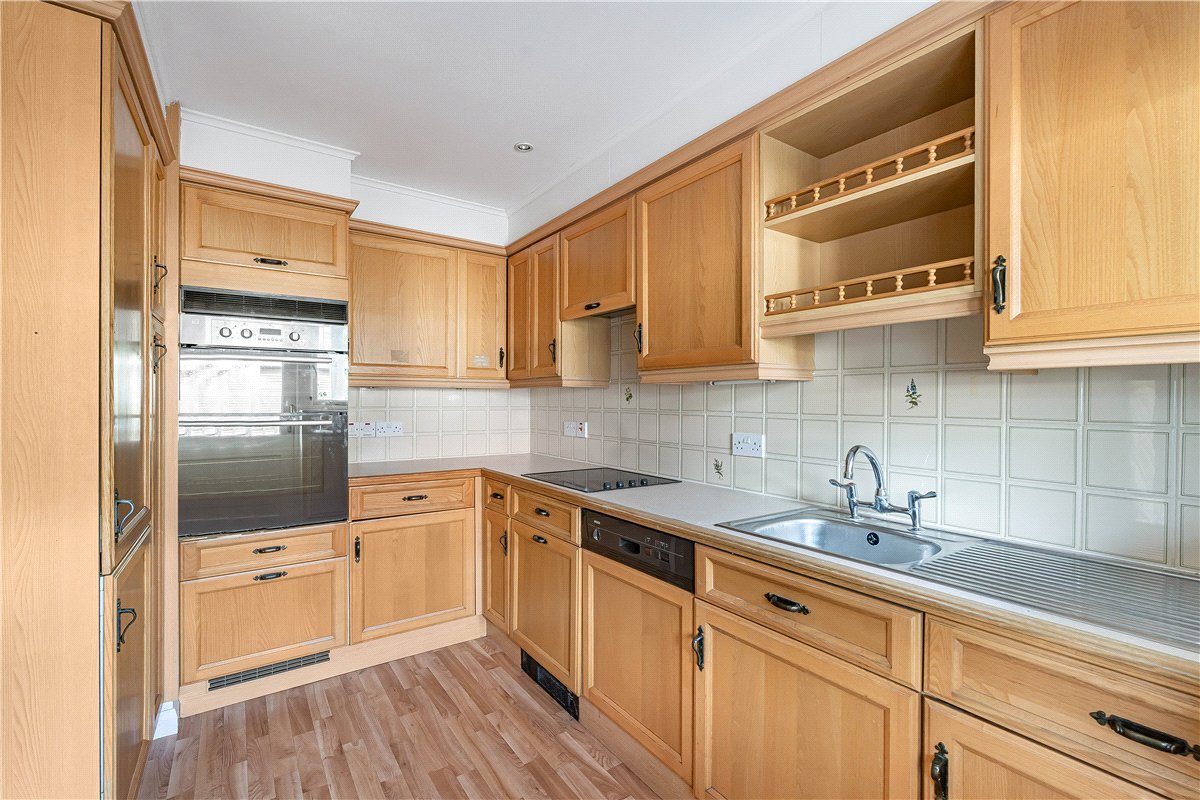 2 bedroom House, St Lukes Court, Hyde Lane, SN8 - Available, Image 3