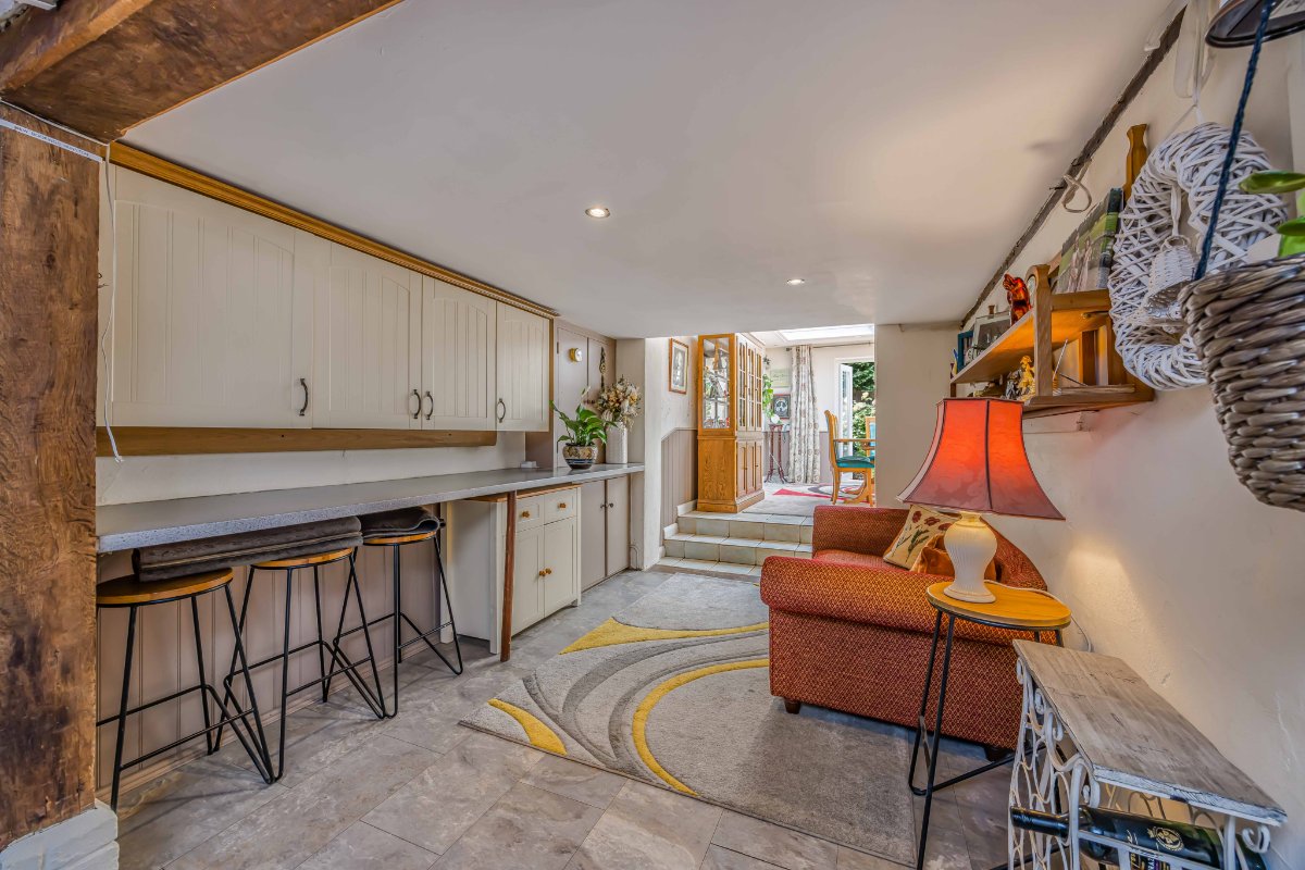 5 bedroom House, Hunston Mill House & Cottages, Selsey Road, PO20 - Available, Image 23