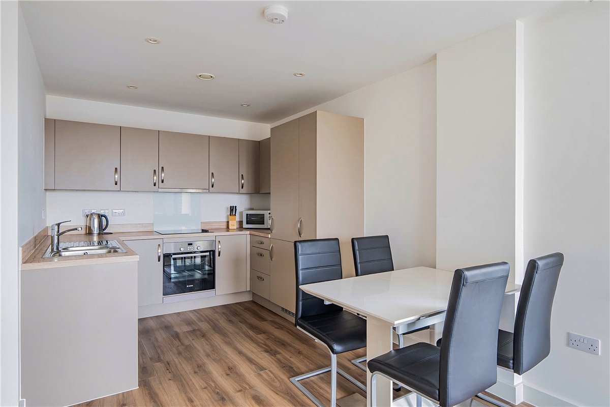 2 bedroom Flat, Midland Road, Bath, BA2 - Sold, Image 3