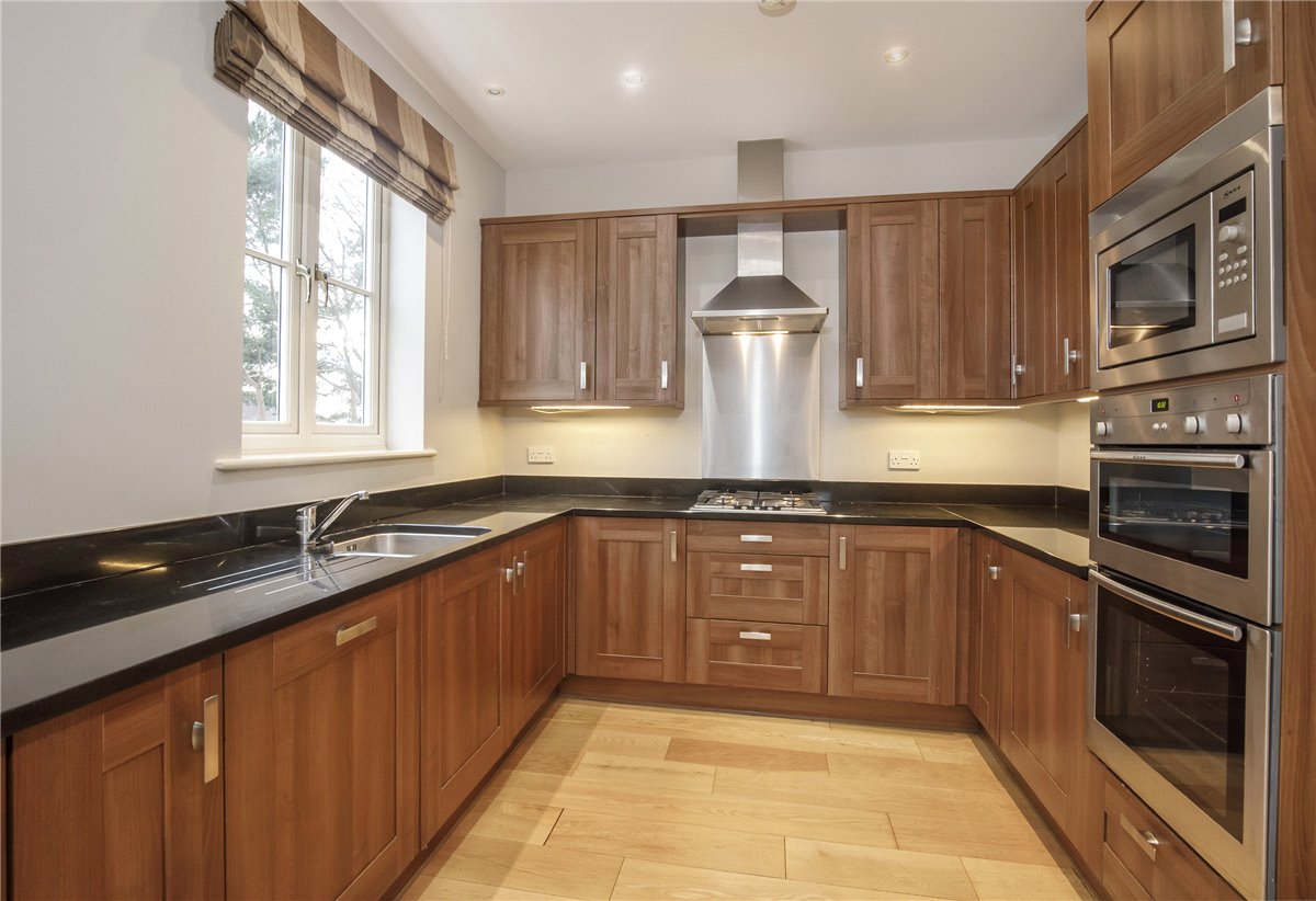 4 bedroom House, The Square, Dringhouses, YO24 - , Image 1
