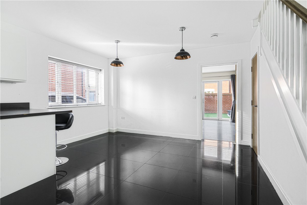 3 bedroom House, The Firs, Grove, OX12 - , Image 1