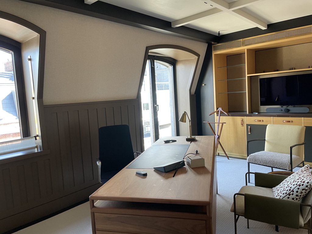 2099 Sq Ft, Cork Street, London, W1S - Available, Image 5