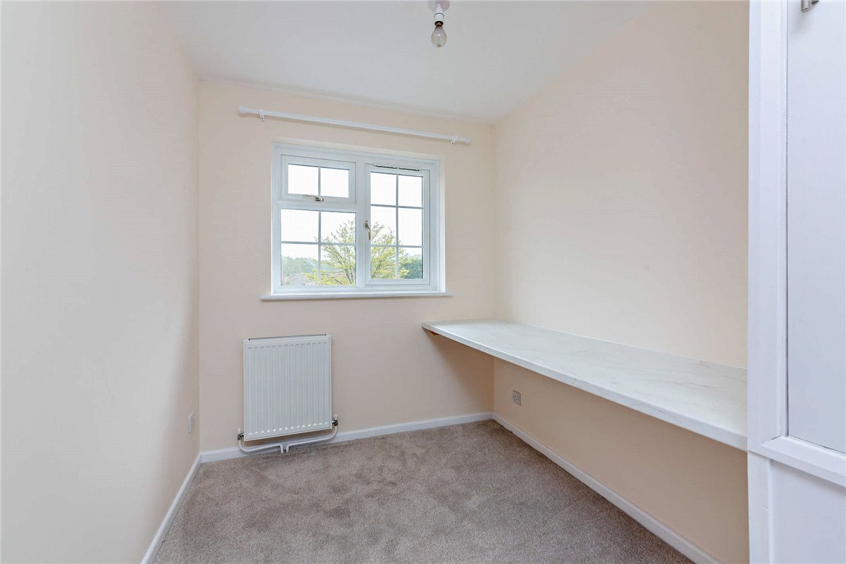 3 bedroom House, Harwood Rise, Woolton Hill, RG20 - Sold, Image 2