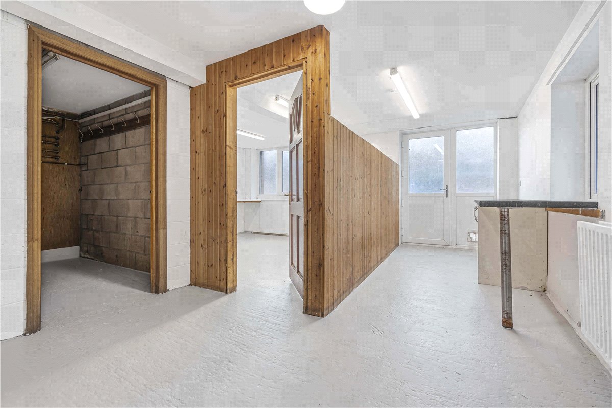 6 bedroom Barn Conversion, Skirsgill Lane, Eamont Bridge, CA10 - Available, Image 23